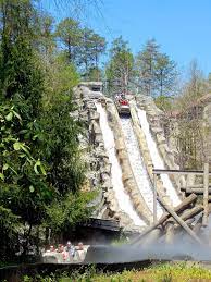 Daredevil Falls Log Flume Ride At Dollywood Tennessee Dollywood Park Dollywood Ride 2
