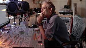 Tchad is a creative monster. Tchad Blake Hooke Audio Mixing In Binaural 3d Audio Youtube