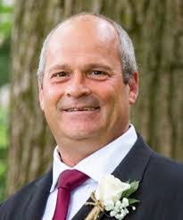 Scott Rowsell's Instagram, Twitter & Facebook