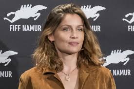 Laetitia casta's dad, dominique casta, is from corsica. Laetitia Casta Films Mari Que Devient L Actrice