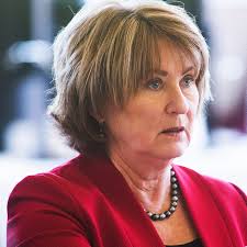 University of Arizona President Ann Weaver Hart won't seek contract  extension