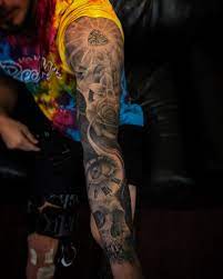 Don't gamble with your skin, visit us. 30 Tattoo Artists In Pennsylvania You Need To Make An Appointment With Before The End Of 2018 Narcity