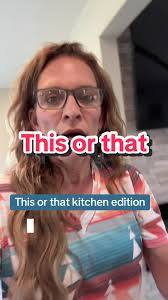 Annabel Collins Cook