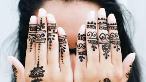 See more ideas about mehndi designs, henna designs, beautiful henna designs. Eid Al Fitr 2020 Mehndi Designs Unique Designs You Must Try This Eid Fashion Trends Hindustan Times