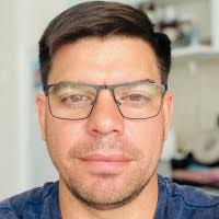 30+ perfiles de «Heuchert»