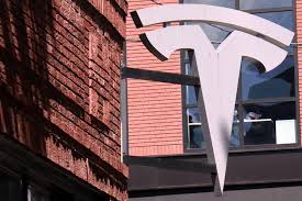 Looks like tesla stock is forming bullish pennant on the daily timeframe. Mfqppysdbxjs6m