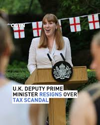 Angela Rayner is facing calls to return a £16,876 exit payment after she  was reappointed to her old job as Housing Secretary 🔗  https://www.telegraph.co.uk/politics/2026/07/21/angela-rayner-urged-return -housing-secretary-exit-payment/?WT.mc_id ...