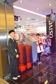 Compression bag for travel, l, 19.7 x 23.6 in, 10pks Daiso Japan Mid Valley Posts Facebook