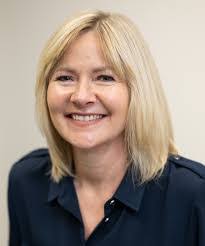 Kerry Dobson's Instagram, Twitter & Facebook