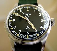 We have also made the case thinner and lighter, but also more durable at the same time. Smiths W10 Army Watch 1967 Vintage Tech Watches Vintage Watches Army Watches