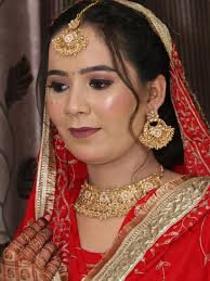 Radient makeover by suneet kaur book your appointment now #bridalmakeup  #bridalhairdo #bridalhairstyle #punjabibride #anandkarjlook  #beforendafterpic DM for any service