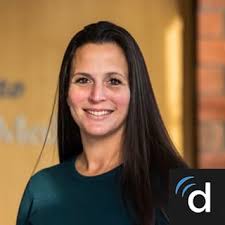 Elizabeth Ensminger's Instagram, Twitter & Facebook