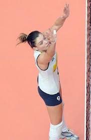 La brasiliana (dominatrice in campo e sui social con 227mila followers). Rosamaria Montibeller Volleyball Player From Brazil