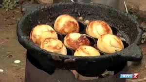 Crisp, soft and porous sweet paniyaram made with leftover idli batter. Sutralam Suvaikalam Chettinad Special Sweet Kuzhi Paniyaram Spicy Uppu Kari News7 Youtube
