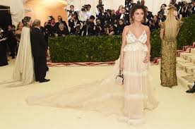Andrew freund sits down with selena gomez to talk about her new album revival, her new film hotel transylvania 2, and about her journey! Nach Justin Bieber Hat Selena Gomez Einen Neuen Freund