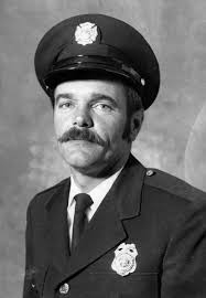 Middlefield, 528 S of 87, HC building, machine press