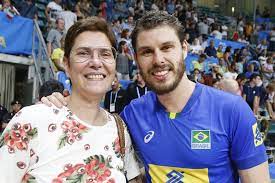Vera Mossa Estao Surgindo Otimas Promessas Web Volei