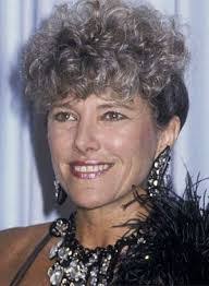 Karen Arthur's Instagram, Twitter & Facebook