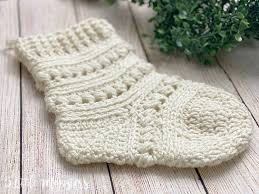 The best diy crafts posted daily on various diy projects like diy home decor, kids crafts, free crochet patterns, woodworking, and lots of life hacks! 20 Best Crochet Christmas Stocking Patterns Free Christmas Crochet Stocking Templates