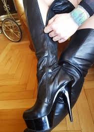 Lady Velvet Steel - German Femdom ✔️ Live Cams | Skype, Teams, Discord &  Telegram