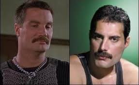 Commando : Peut-on nommer son héros John Utérus sans nécessairement y  mettre un sens ? (4400 mots)