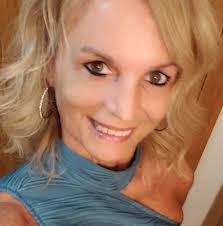 Susanne Bryan's Instagram, Twitter & Facebook