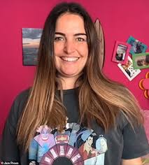 Like, share and subscribe for more tik tok viral videos. Freedomroo Viral Tiktok Trend Shows Parents Morphing Into Their Younger Selves Australiannewsreview