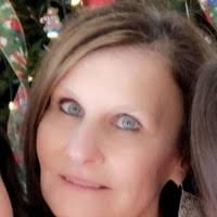 Lisa Savoia's Instagram, Twitter & Facebook