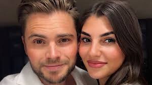 They all left the bachelor or the bachelorette with broken hearts, but now they know what it really takes to find love, and on bachelor in paradise they'll get a second chance to find their soul mates. Yeliz Koc Offene Worte Nach Der Trennung Von Johannes Haller Kukksi Star News Beauty Und Trends