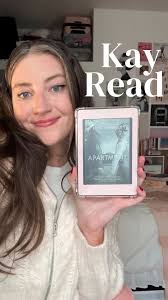 KAY READ THE BERLIN APARTMENT 🏡, ⭐️⭐️⭐️⭐️/5, Author I love ✔️, Cold War  historical fiction ✔️, Berlin Wall historical fiction ✔️, Epic love story  ✔️, Couldn’t put down ✔️