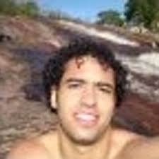 Angelo Andrade Moura (@angeloamo)