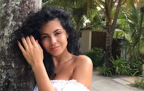 Девушка обожает публиковать откровенные снимки, и. Nastya Kamenskih Pokazala Tochenuyu Figuru Na Morskom Dne V Turcii