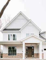 Modern Farmhouse Exterior With Brick Brick Exterior Masonry Reclaimed Chicago Brick Applied To Farmhouse Style House Modern Farmhouse Exterior Exterior Brick