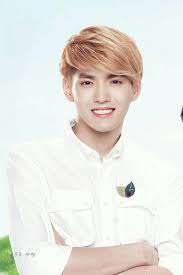 But this time, the paparazzi has actually caught something interesting. Kris Nature Republic Scan His Smile Is So Beautiful He Should Smile More Wu Yi Fan Kris Wu Handsome