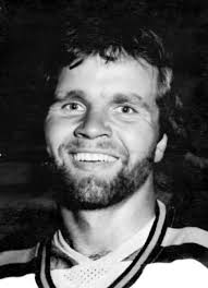 Player photos for the 1971-72 Peterborough Petes at hockeydb.com