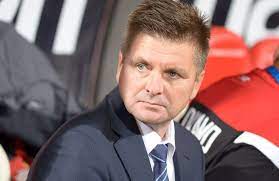 The site lists all clubs he coached and all clubs he played for. Dinamo Dusan Uhrin DupÄƒ Infrangerea Cu Dynamo Dresda Ei Au Un Buget De 10 Ori Mai Mare Decat Noi