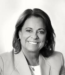 Kelly Leahy's Instagram, Twitter & Facebook