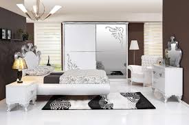 اشكال مرايات لغرف النوم غيرى صورتك من داخل غرفه نومك فنجان قهوة