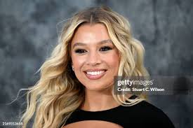 272 Molly Stuart Photos & High Res Pictures