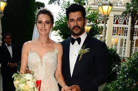 Hakan akkaya, fahriye evcen & neslihan atagül'ün gelinlik polemiğine son noktayı koydu! Fahriye Evcen In Gelinligi Hakkinda Modaci Rasit Bagzibagli Ilk Kez Konustu