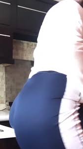 FAT ASS LATINO rubs his hole up against countertop edge - ThisVid.com