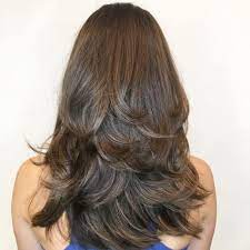 Go with side parting and work on disconnected layers right from the parting. 80 Cute Layered Hairstyles And Cuts For Long Hair In 2021