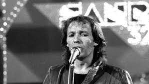 Vasco rossi raccontato in cinque puntate su sky arte hd » gentevip.it gossip news. Albachiara Di Vasco Rossi Compie 40 Anni Noi Degli 80 90