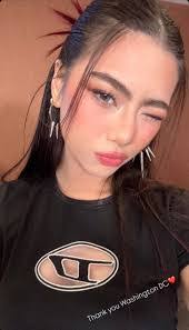 Kate Corda's Instagram, Twitter & Facebook