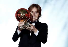 Модрич лука (modric luka) футбол полузащитник хорватия 09.09.1985. Zasluzhil Li Luka Modrich Zolotoj Myach 53 Novosti