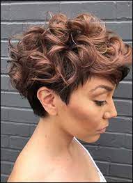 Beste Kurze Locken Frisuren Damen Trend Frisur Trend Kurzhaarfrisuren2019 Lockenfris Kurzhaarfrisur Locken Haarschnitt Fur Lockige Haare Kurzhaarfrisuren