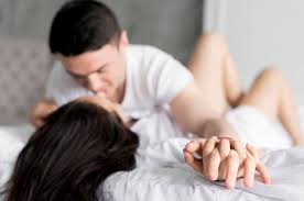 Hubungan intim yang mengasyikan dan menggairahkan biasanya melibatkan berbagai model dan gaya ketika bercinta. 10 Panduan Kamasutra Untuk Bunda Agar Sesi Bercinta Makin Bergairah Theasianparent Indonesia