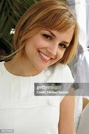 824 Nikki Leigh Photos & High Res Pictures