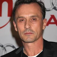 越狱》男星被起诉诽谤曾被指控性侵数名女性_手机新浪网