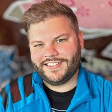 Jeremy Young's Instagram, Twitter & Facebook